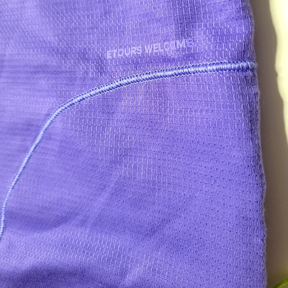 Lululemon cinch hem hiking tee 4 - Picture 5 of 11